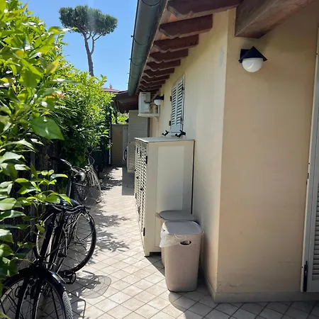 Apartment Versilia Villina Lola