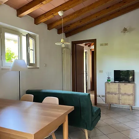Versilia Villina Lola Apartment *